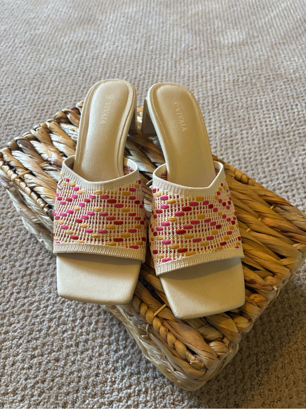 Vivaia Cream Slide Sandals with Pink Woven Detail
